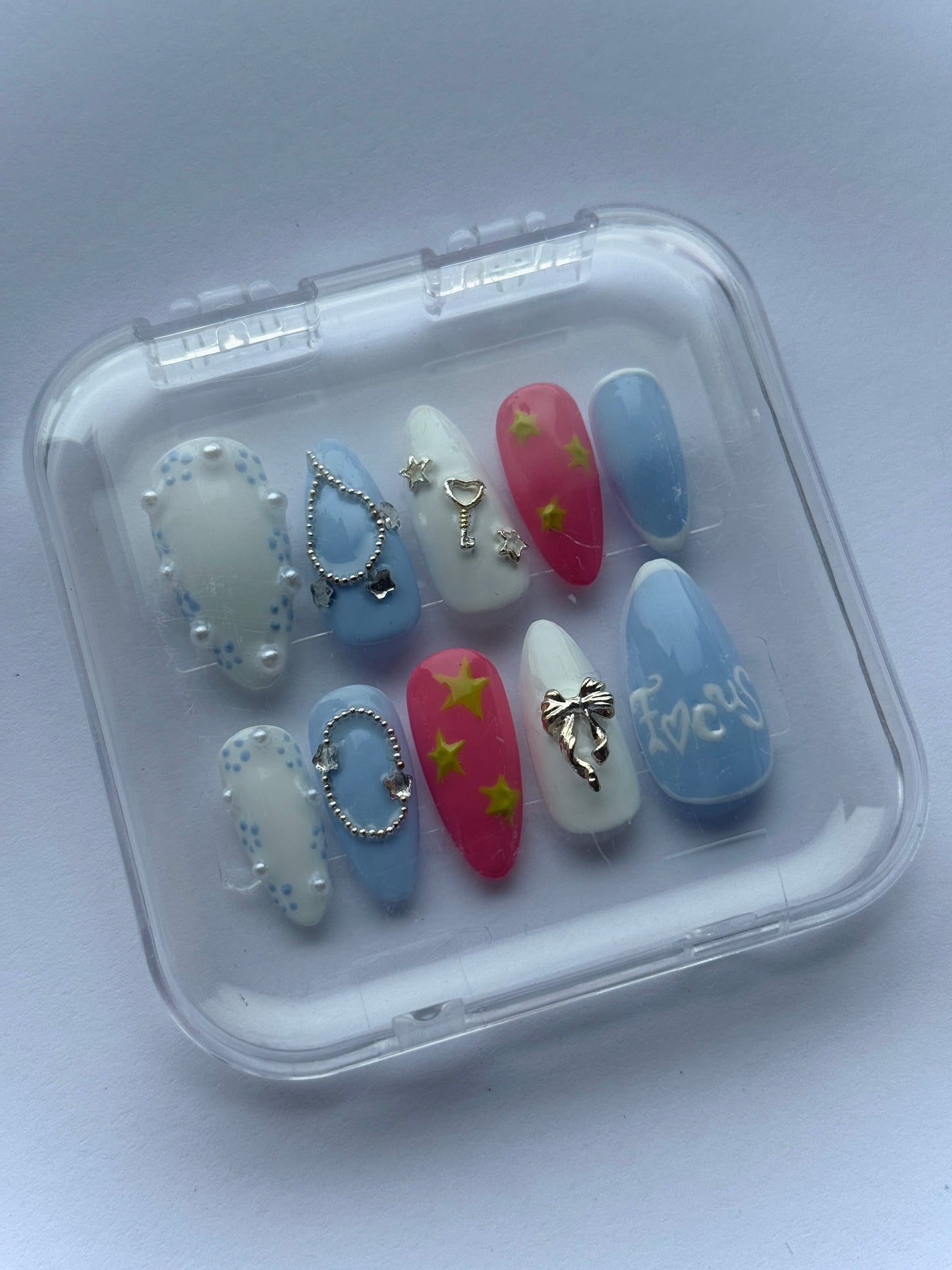 Hearts2Hearts Press-On Nails