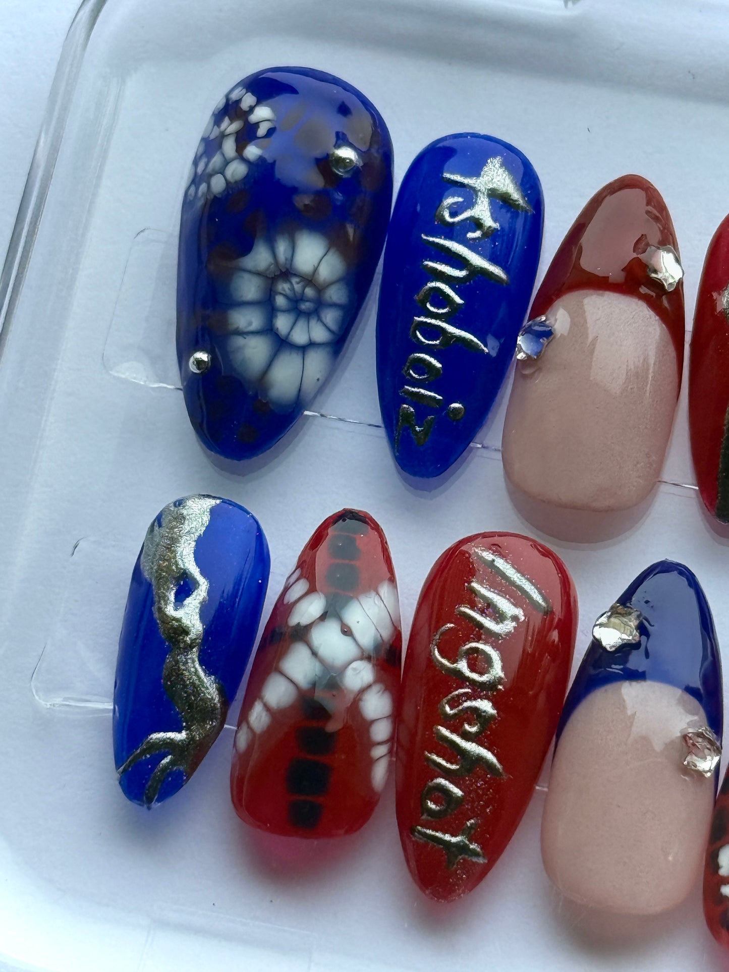 LNGSHOT Press-On Nail Set