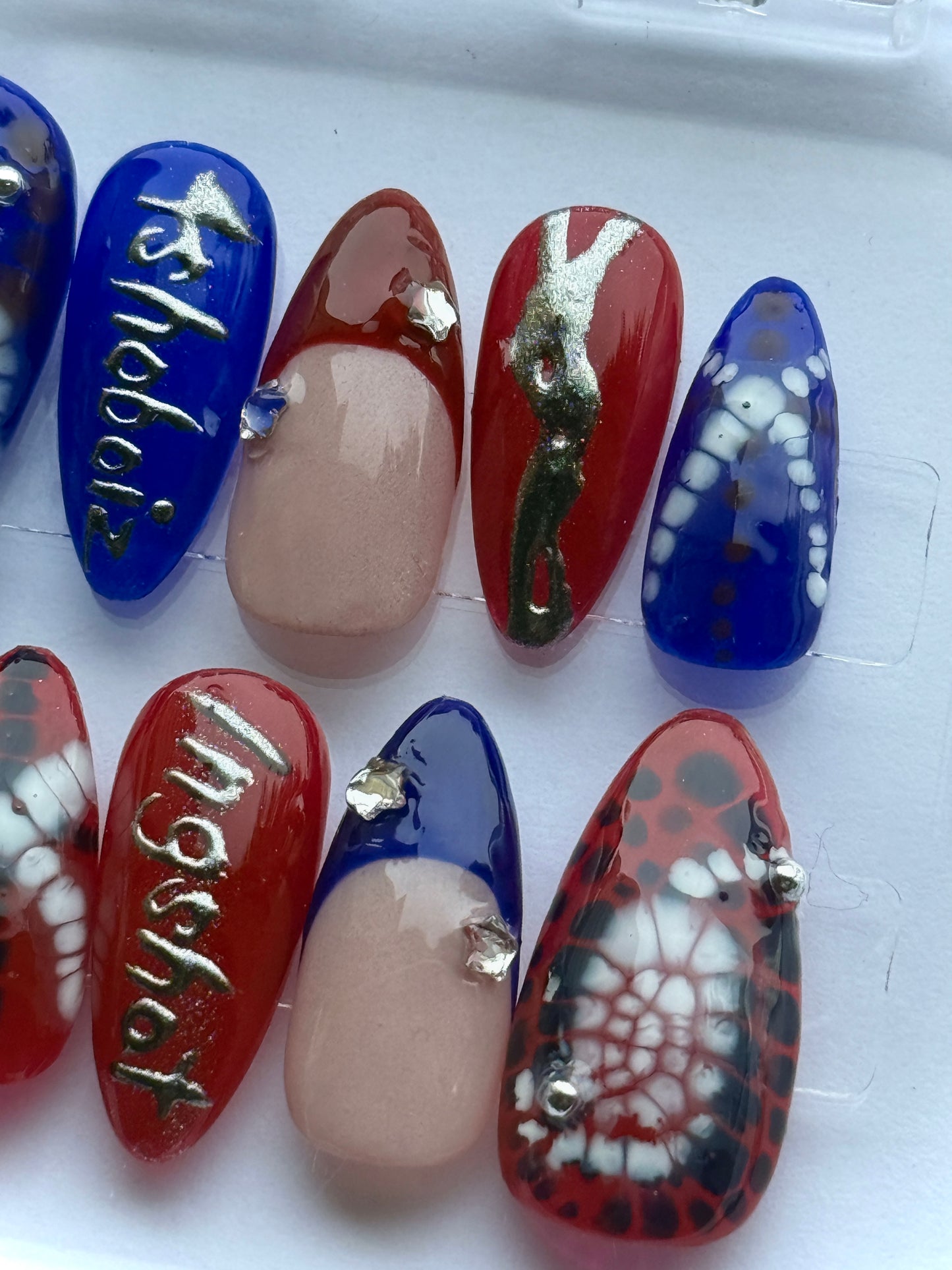 LNGSHOT Press-On Nail Set