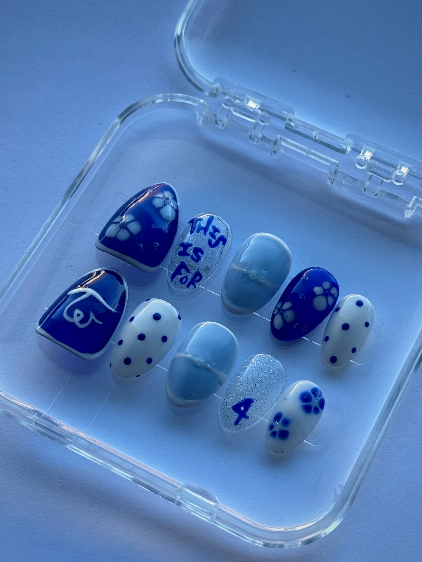TWICE Press-On Nail Set