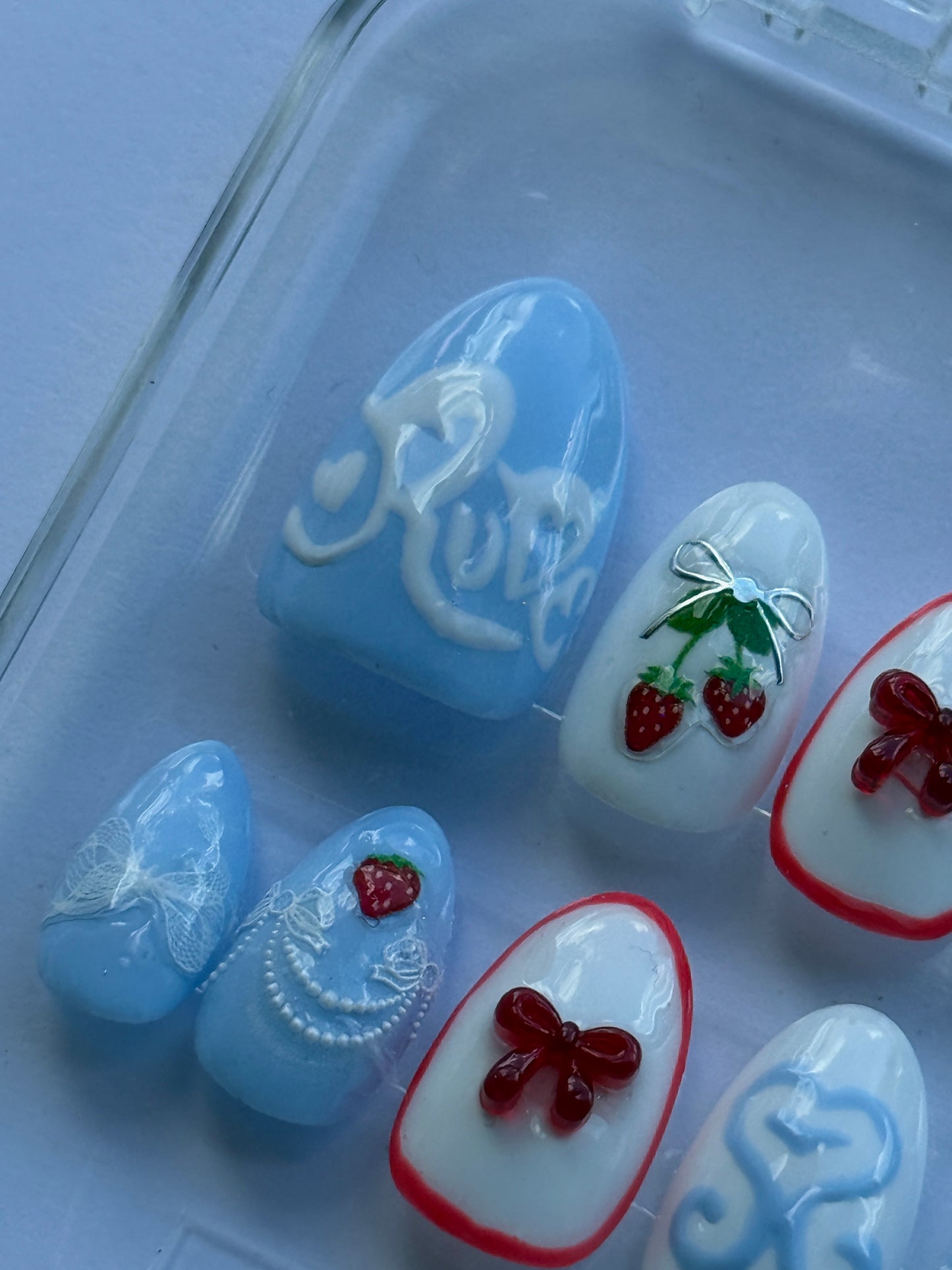 Hearts2Hearts Press-On Nails