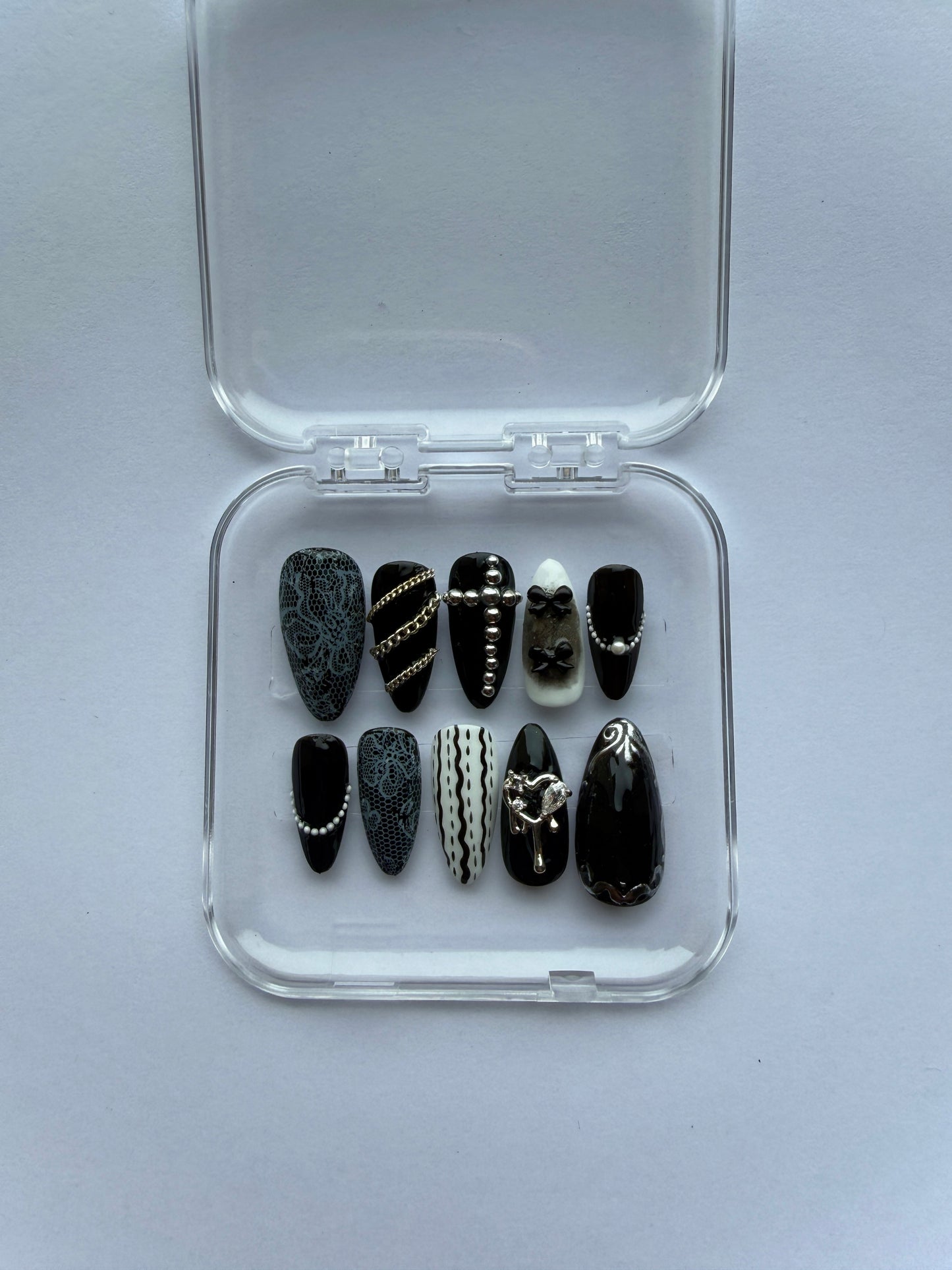 RIIZE Press-On Nail Set