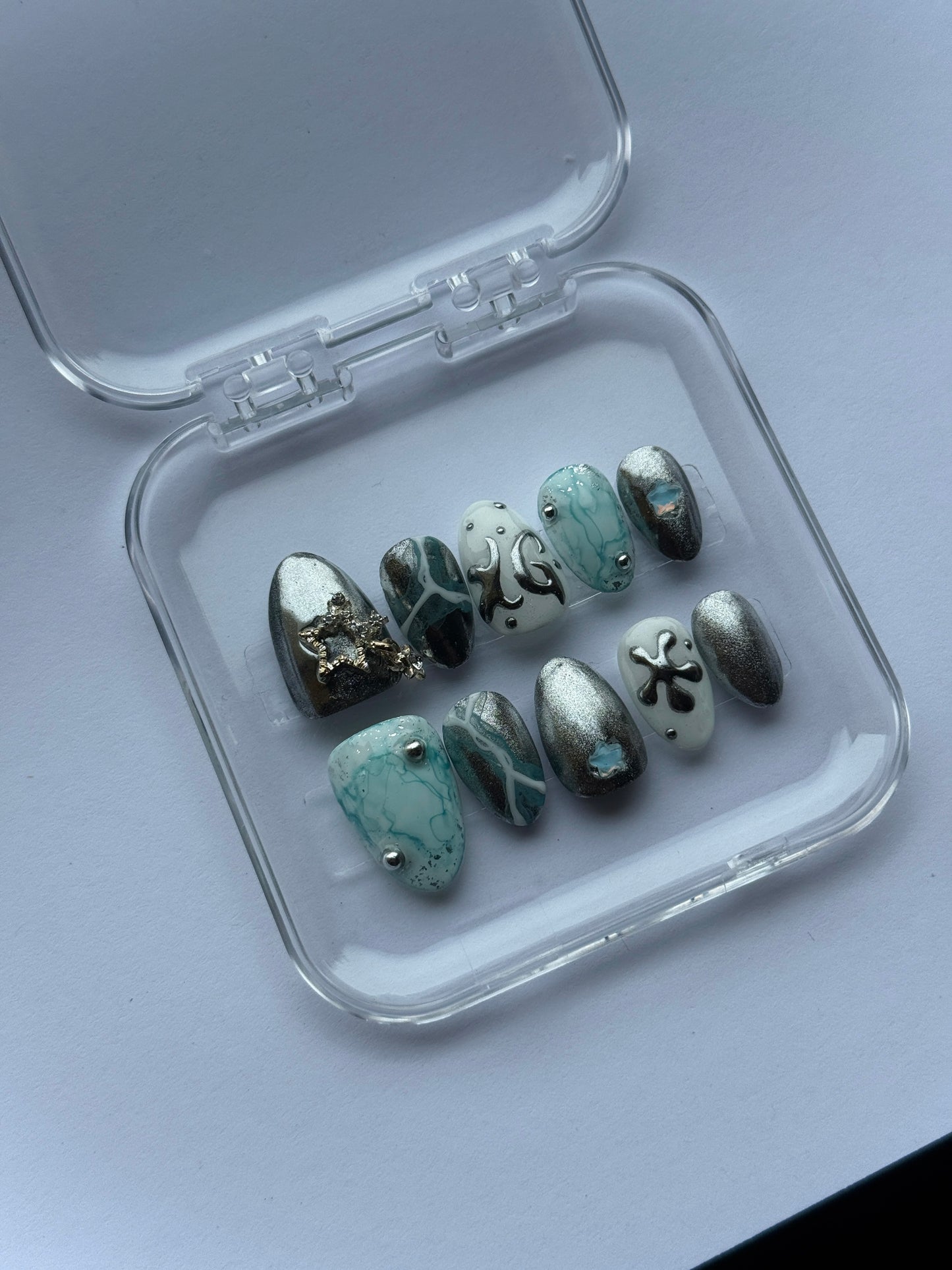 XG Press-On Nail Set