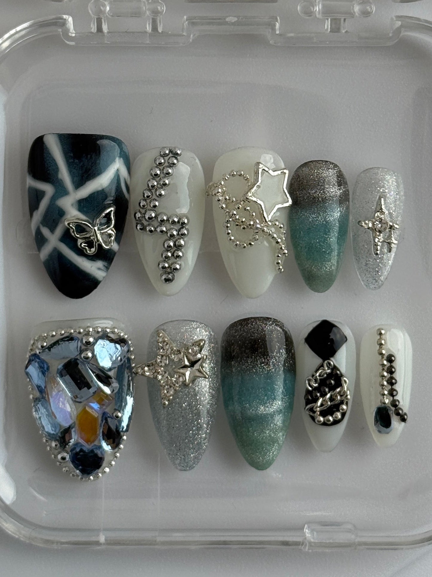 Zerobaseone Press-On Nail Set